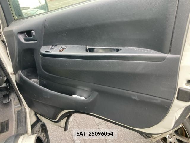 Toyota HIACE VAN 2018-12 8812982-9