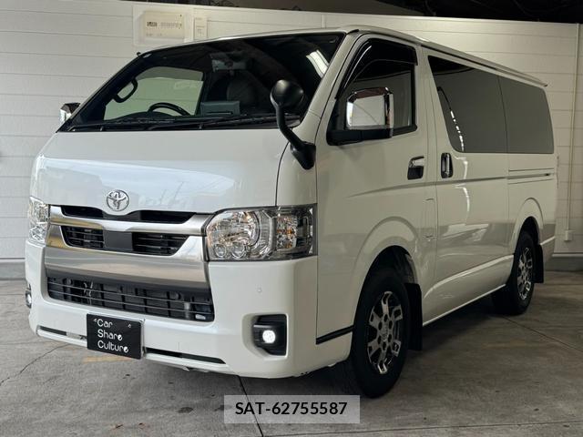 Toyota HIACE VAN 2025-07 8813111-0