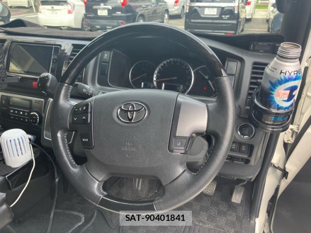 Toyota HIACE VAN 2020-05 8813344-6