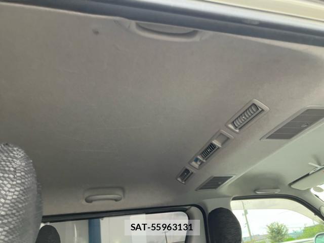 Toyota HIACE VAN 2006-09 8813480-8