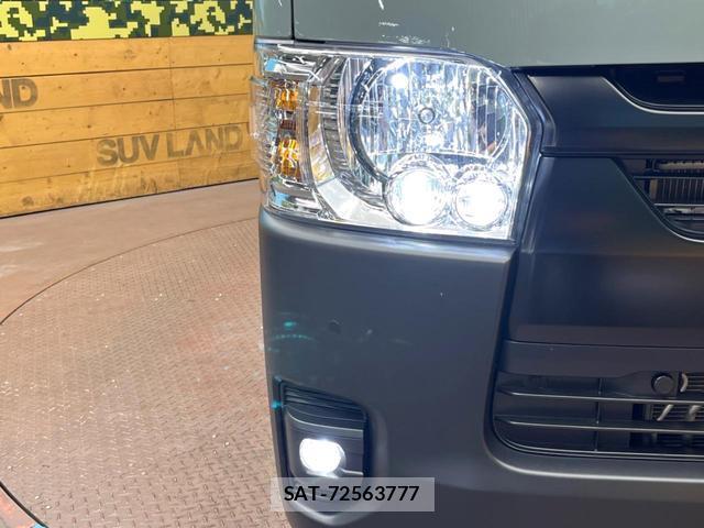 Toyota HIACE VAN 2025-11 8813708-12