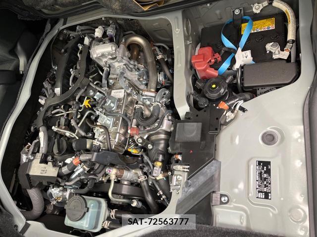 Toyota HIACE VAN 2025-11 8813708-18