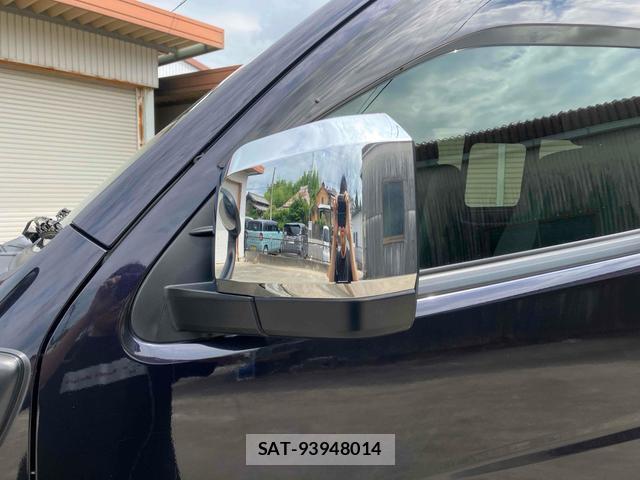 Toyota HIACE VAN 2022-09 8813914-19