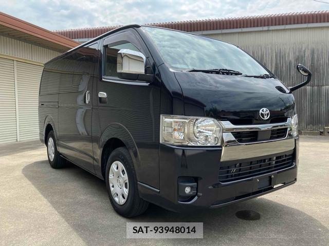 Toyota HIACE VAN 2022-09 8813914-6