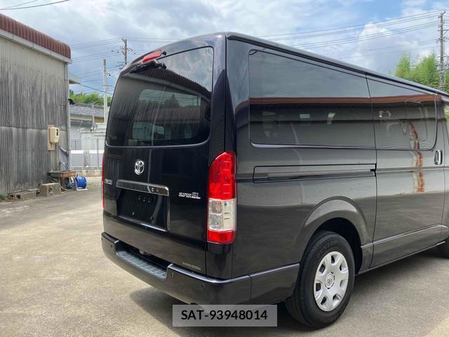 Toyota HIACE VAN 2022-09 8813914-8