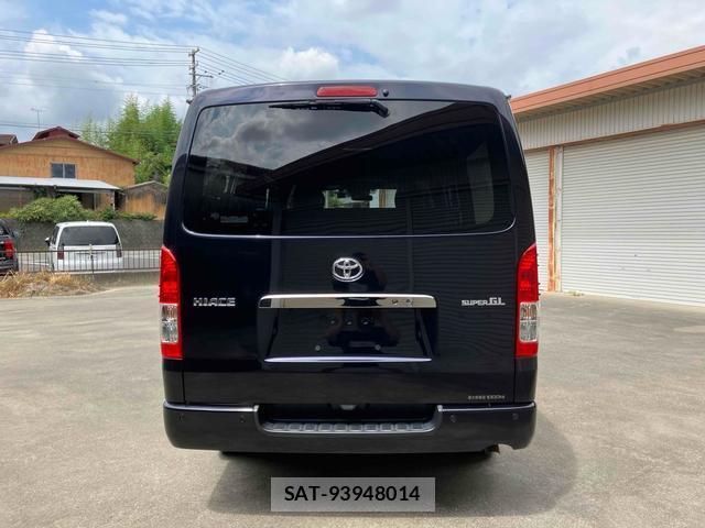 Toyota HIACE VAN 2022-09 8813914-9
