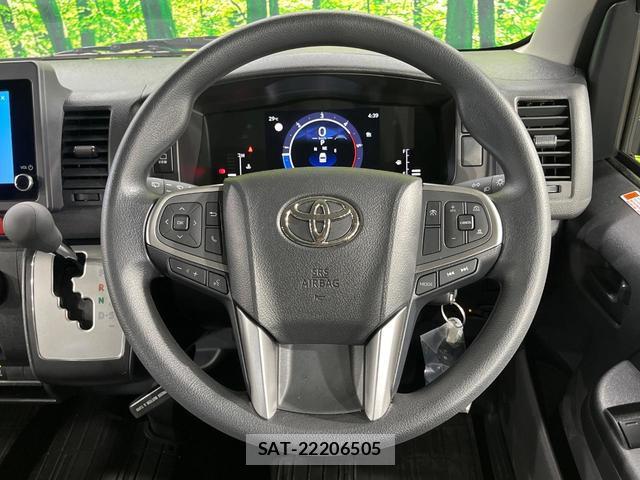 Toyota HIACE VAN 2026-05 8814196-10
