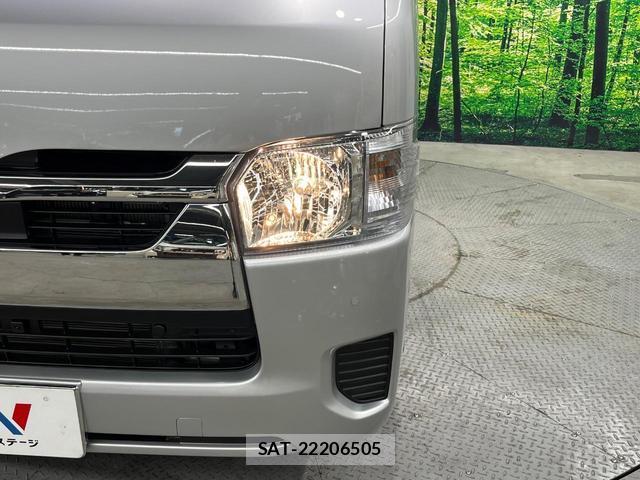 Toyota HIACE VAN 2026-05 8814196-11