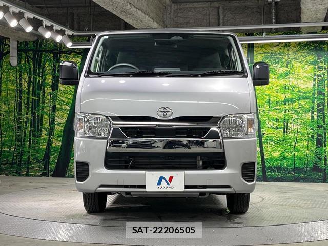 Toyota HIACE VAN 2026-05 8814196-13