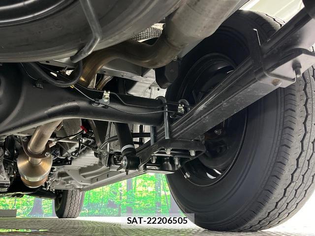 Toyota HIACE VAN 2026-05 8814196-19