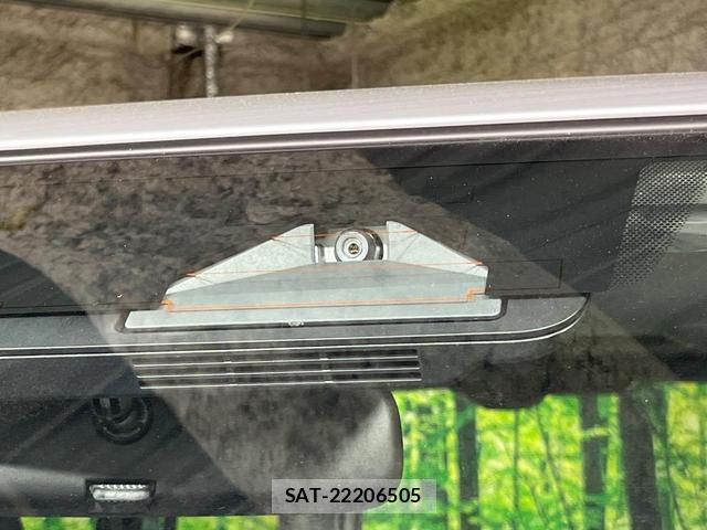 Toyota HIACE VAN 2026-05 8814196-4