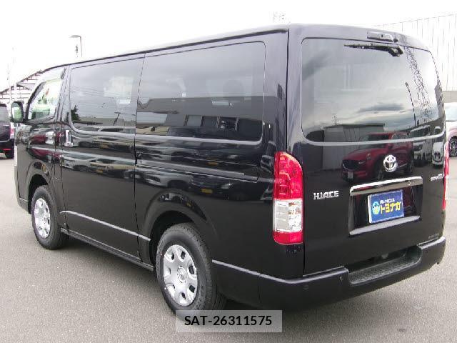 Toyota HIACE VAN 2026-07 8814561-8