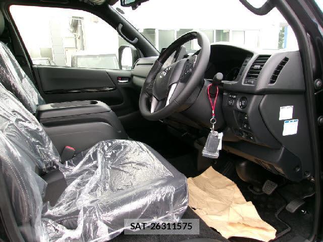 Toyota HIACE VAN 2026-07 8814561-9