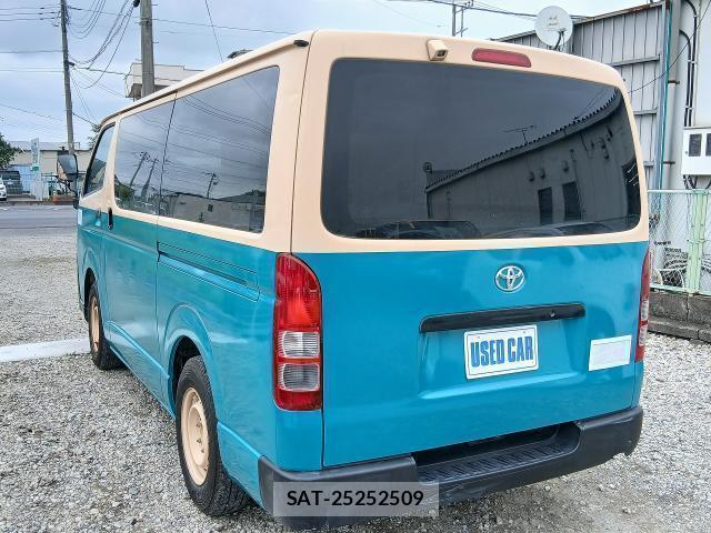 Toyota HIACE VAN 2011-08 8814915-17