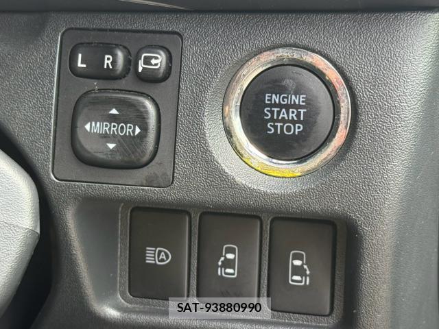 Toyota HIACE VAN 2023-08 8815166-10