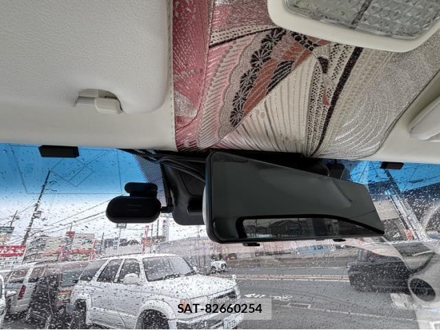 Toyota HIACE VAN 2018-09 8815169-10
