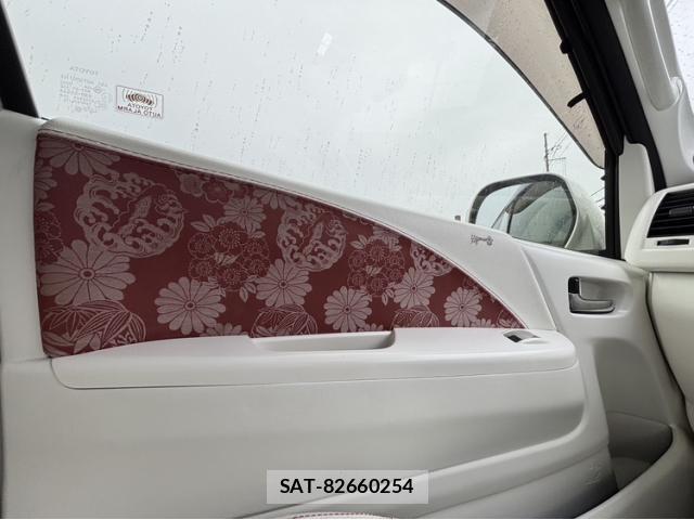 Toyota HIACE VAN 2018-09 8815169-11