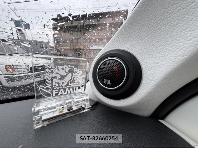 Toyota HIACE VAN 2018-09 8815169-13
