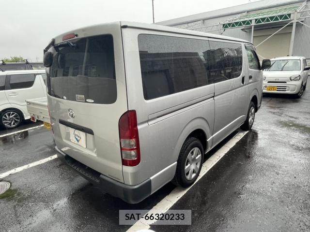 Toyota HIACE VAN 2015-04 8815714-1
