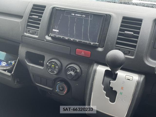 Toyota HIACE VAN 2015-04 8815714-4