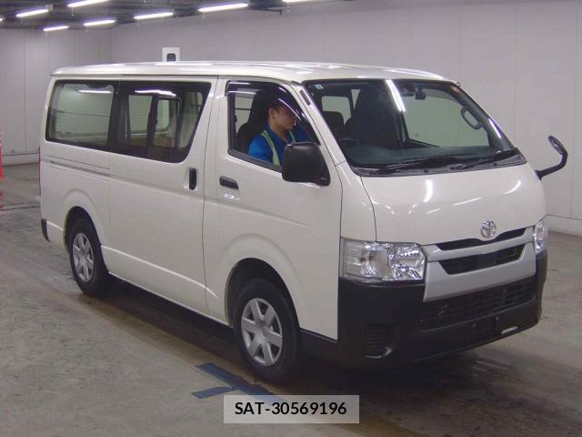 Toyota HIACE VAN 2020-08 8816002-0