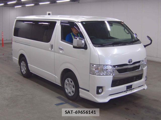 Toyota HIACE VAN 2021-11 8816024-0