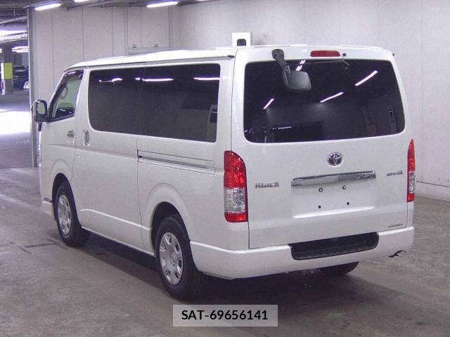Toyota HIACE VAN 2021-11 8816024-1
