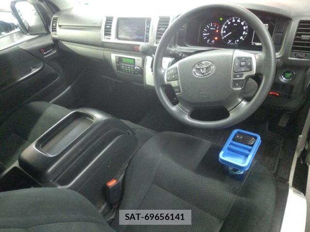 Toyota HIACE VAN 2021-11 8816024-2