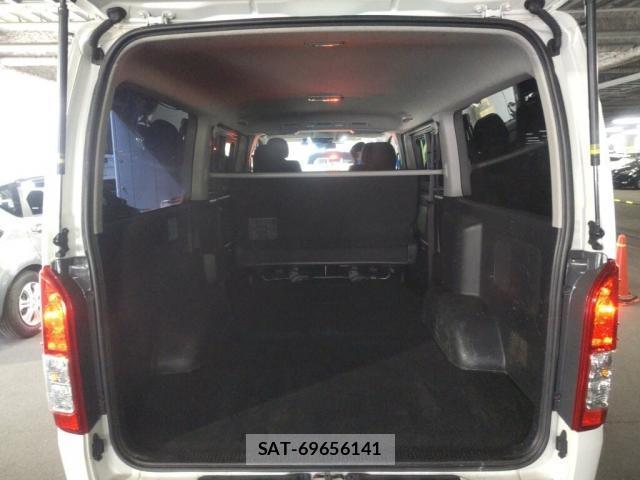 Toyota HIACE VAN 2021-11 8816024-5