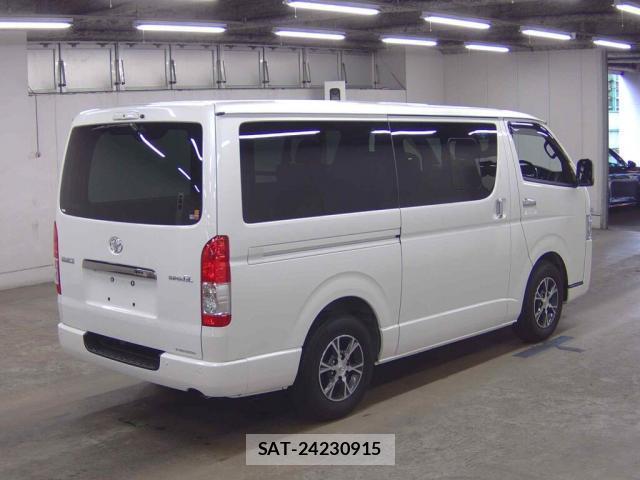 Toyota HIACE VAN 2026-03 8816049-5