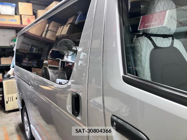 Toyota HIACE VAN 2008-05 8816275-3