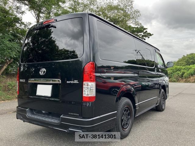 Toyota HIACE VAN 2017-02 8816425-1