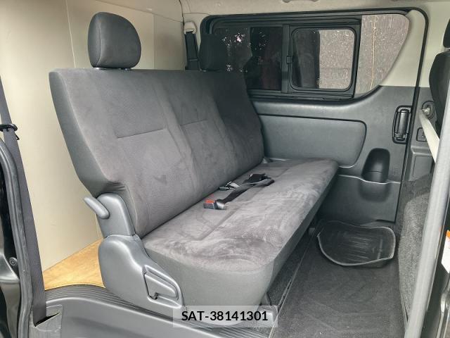 Toyota HIACE VAN 2017-02 8816425-5