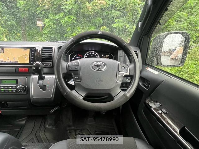 Toyota HIACE VAN 2021-09 8816501-10