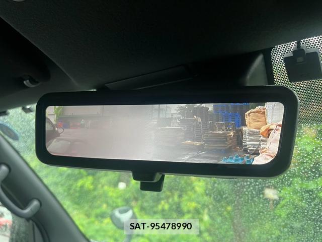 Toyota HIACE VAN 2021-09 8816501-14