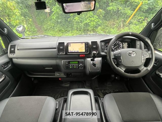 Toyota HIACE VAN 2021-09 8816501-2