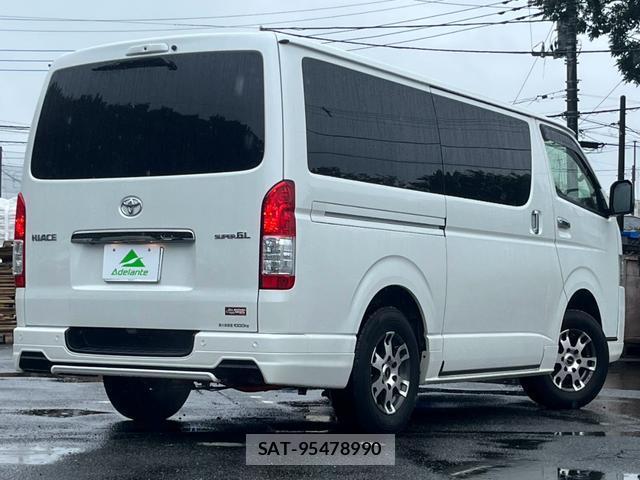Toyota HIACE VAN 2021-09 8816501-7