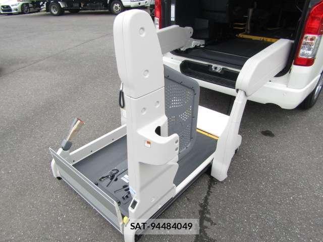 Toyota HIACE VAN 2026-08 8816958-1