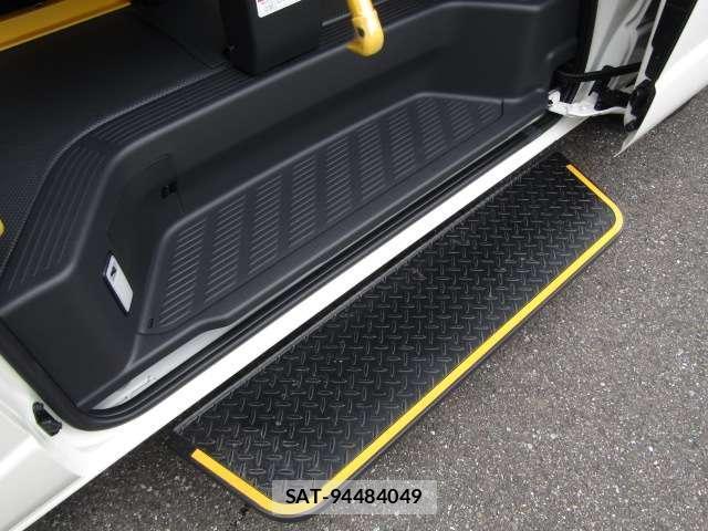 Toyota HIACE VAN 2026-08 8816958-3