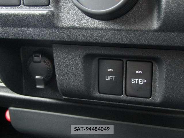 Toyota HIACE VAN 2026-08 8816958-8