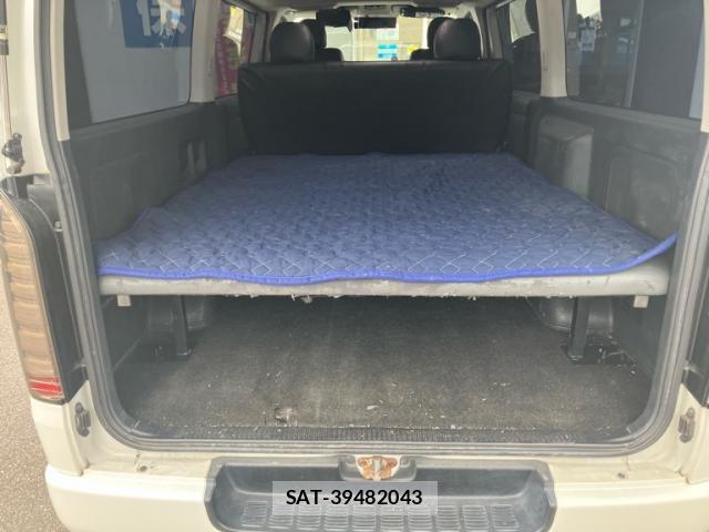 Toyota HIACE VAN 2010-09 8817478-15