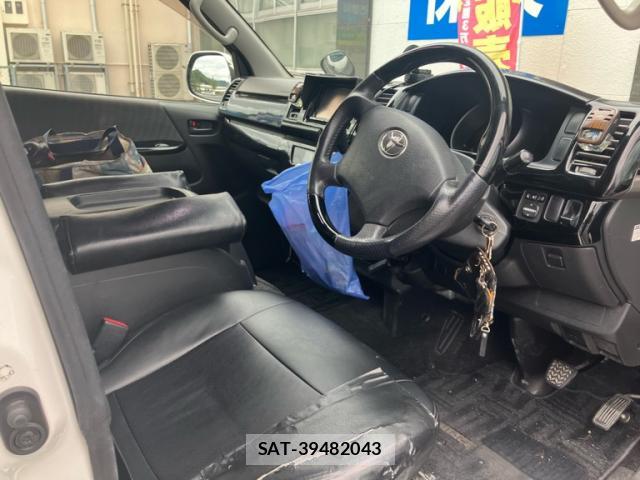 Toyota HIACE VAN 2010-09 8817478-17