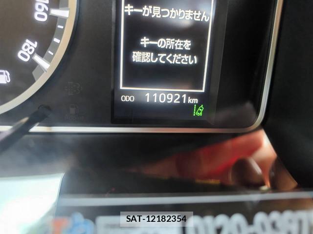 Toyota HIACE VAN 2022-03 8817629-17