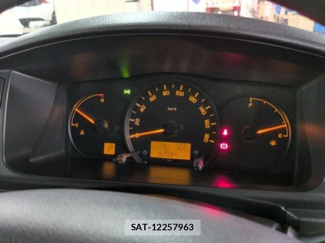 Toyota HIACE WAGON 2017-01 8812582-3