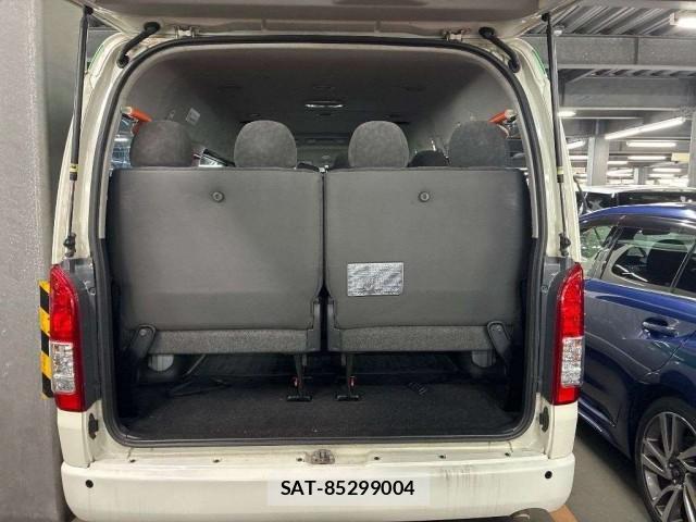 Toyota HIACE WAGON 2014-12 8812611-2