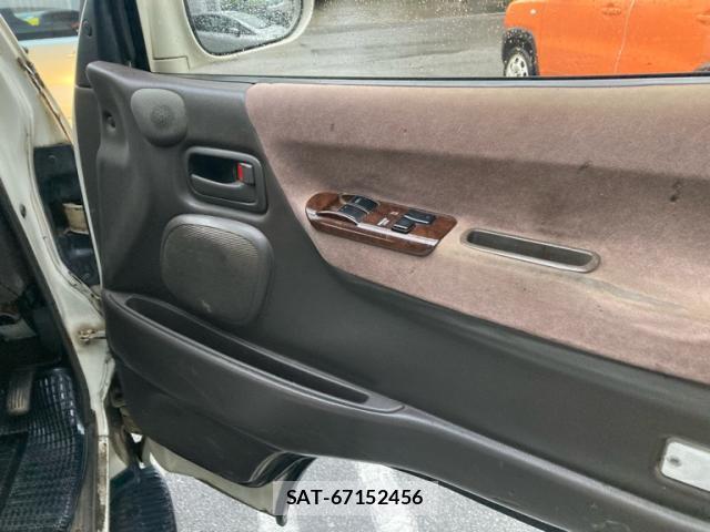 Toyota HIACE WAGON 2001-01 8813355-10