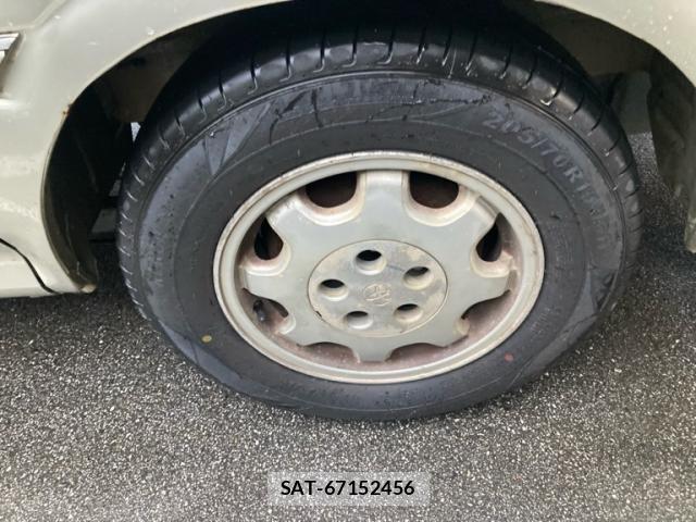 Toyota HIACE WAGON 2001-01 8813355-5