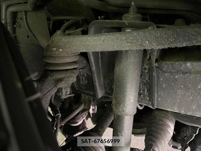Toyota HIACE WAGON 2010-09 8815762-17