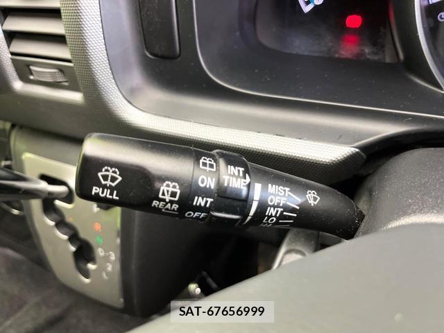 Toyota HIACE WAGON 2010-09 8815762-19