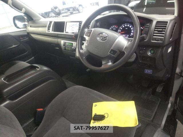 Toyota HIACE WAGON 2019-07 8816039-2
